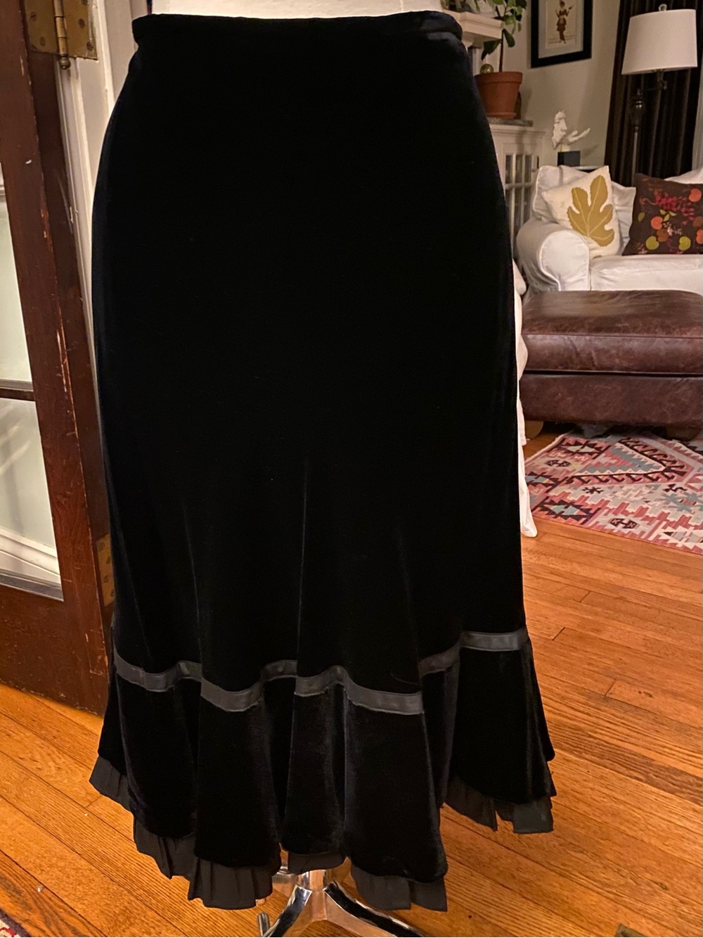 LOFT Black Velvet A-Line Flared Hem Skirt